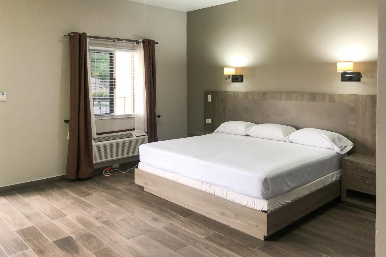 Capital O Palms Hotel, Acuna Ciudad Acuña المظهر الخارجي الصورة