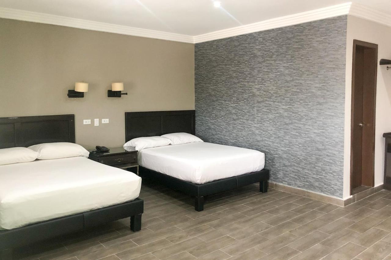 Capital O Palms Hotel, Acuna Ciudad Acuña المظهر الخارجي الصورة